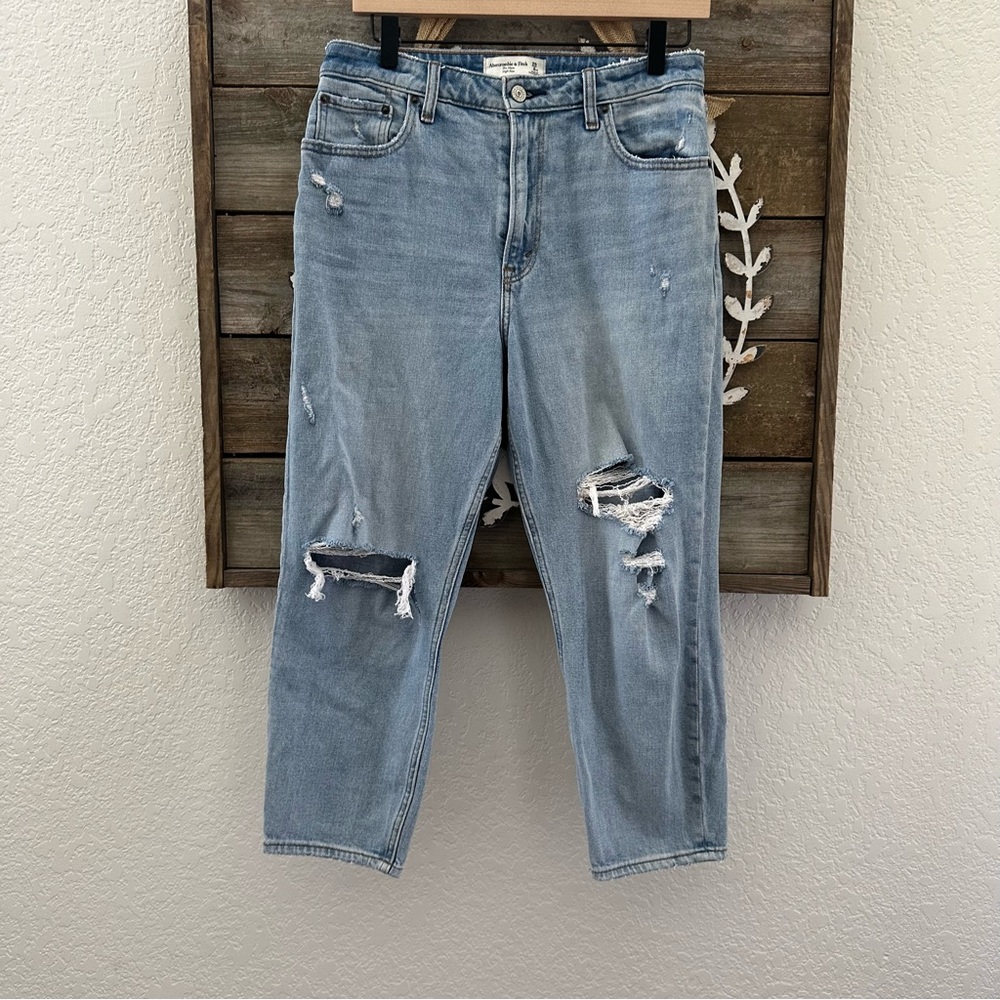 Abercrombie &‎ Fitch Curve Love The Mom High Rise Jeans Distressed Cropped 29 8P